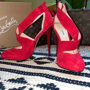 Closed-Toe Cris-Cross Red Guess Heels